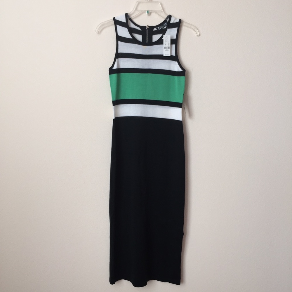 NY&Com - Knit Sleeveless Dress